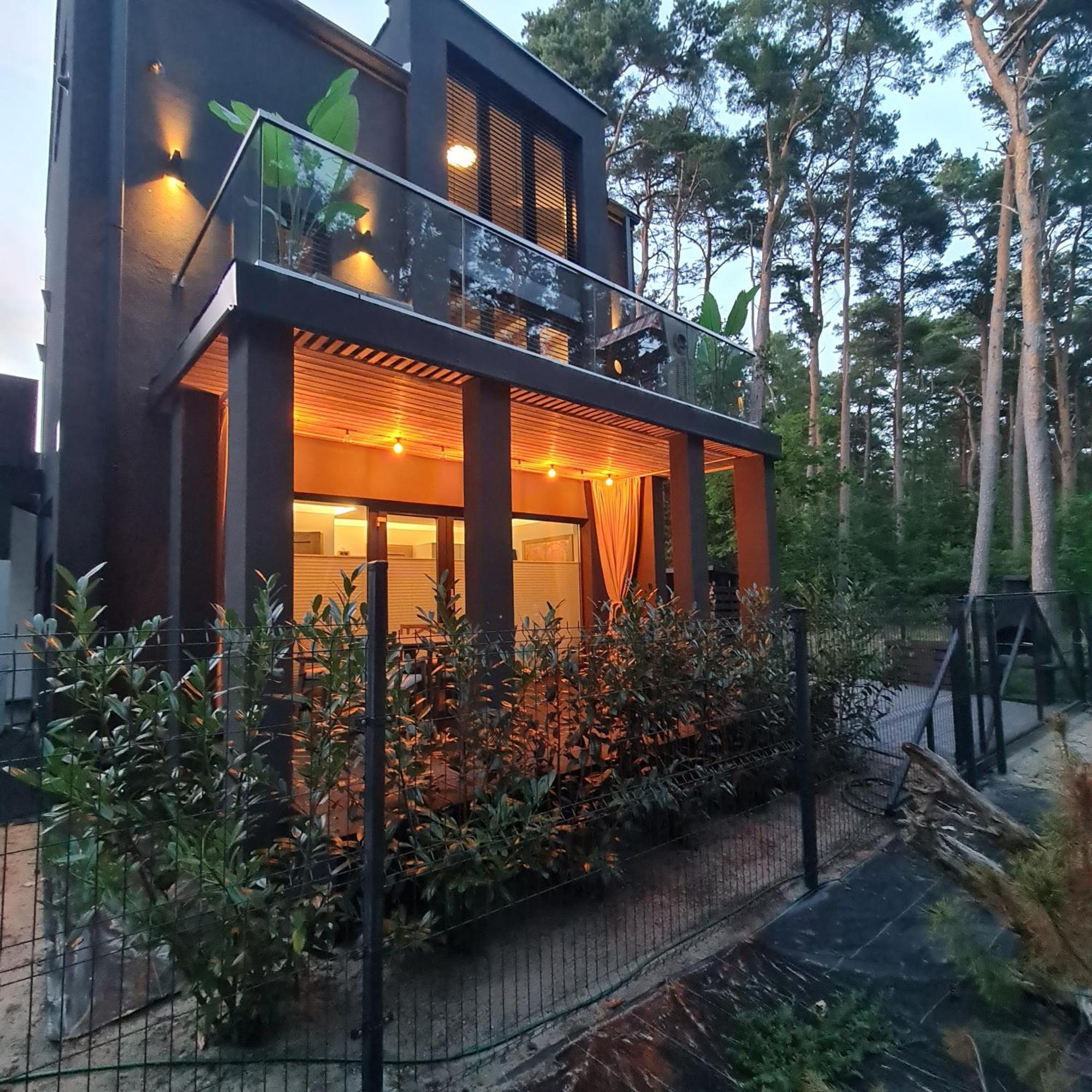 Czarna Perla Apartment Дзивновек Екстериор снимка